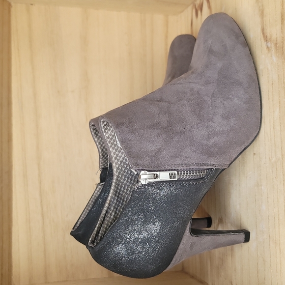 Dexflex Complex Women's Gray Ankle Boots - Picture 3 of 9